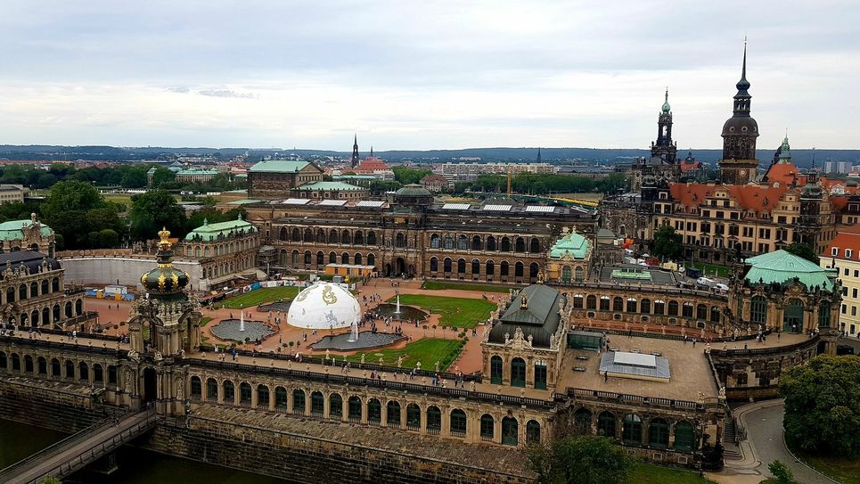 Blick vom "Wheel of Vision" über Dresden. Fotos: Büttner (3)