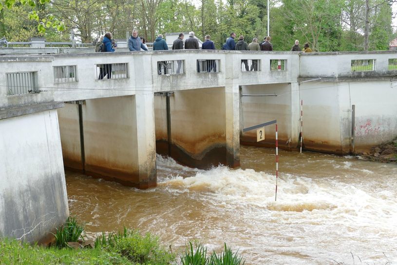 Ansichten vom Weißen Wehr, dem Eingangstor zur Kleinen Spree und nachfolgender Trainings- und Wettkampfstätte der Kanuten.