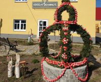 Osterbrunnen in Heyda.