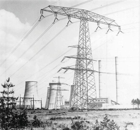 Erst mit dem Bau des Kraftwerkes 1965 und den dazugehörigen Arbeiterwohnungen wuchs Boxberg zu einer Industriegemeinde heran. Im Tagebau „Bärwalde“ begann die Kohleförderung im November 1976. Historisches Foto: Archiv