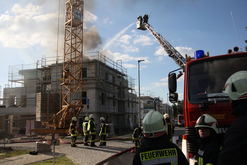Die Feuerwehr konnte den Brand zügig löschen.  Fotos: D. Förster