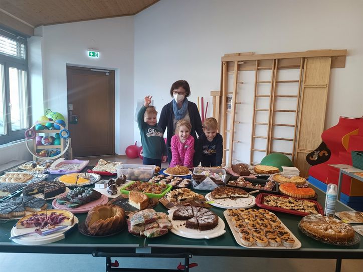Bei den Kuchenbasaren in den Kitas und der Grundschule gab es reichlich Leckereien.