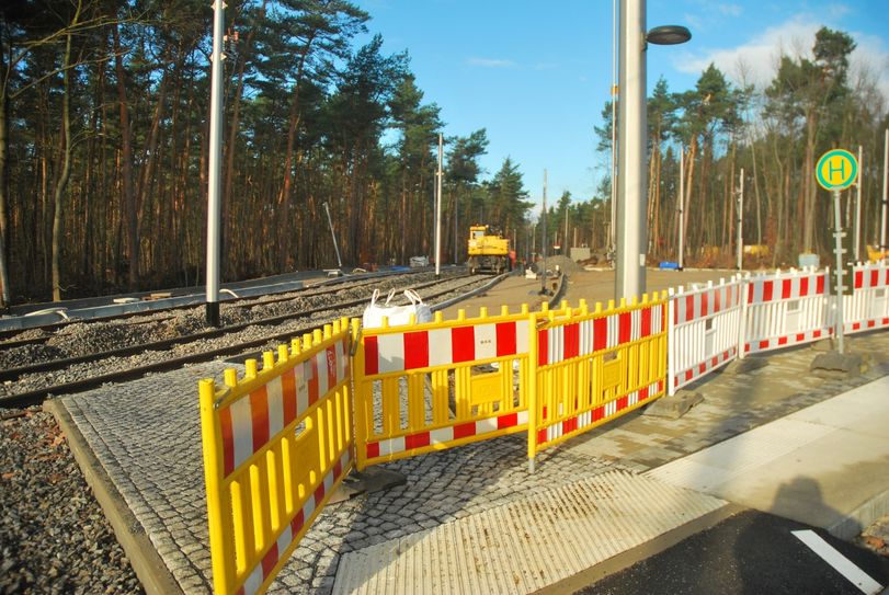 Die Bauarbeiten an der neuen Gleisschleife nach Hellerau verzögern sich um etwa vier Wochen. Foto: Schiller