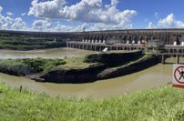 Itaipu-Staudamm, dem Wasserkraftwerk Itaipu Binacional, ein Gemeinschaftsprojekt von Brasilien und Paraguay