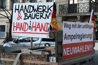 Auch viele Handwerker solidarisieren sich mit den Bauern-Protesten und sind unzufrieden mit der "Ampel-Regierung". Teilweise werden Neuwahlen gefordert.