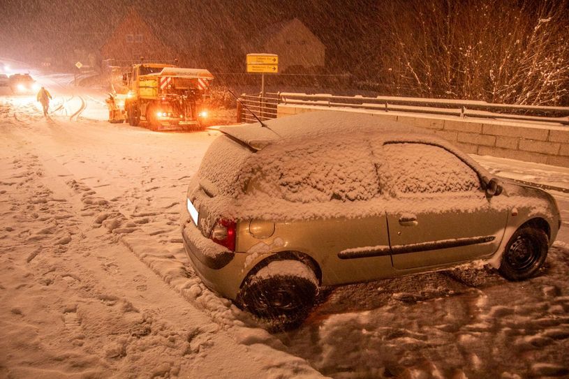 Der Renault Clio war nach dem Unfall nicht mehr fahrbereit gewesen.
