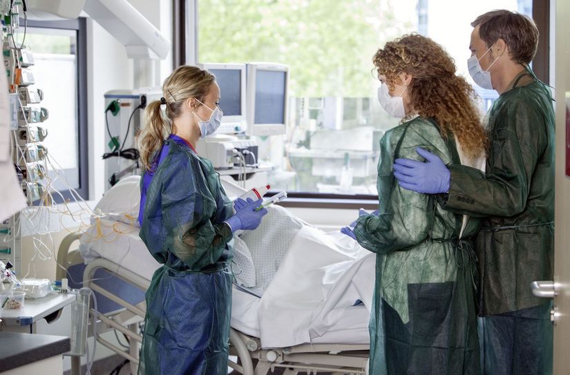 Um Angehörigen die Entscheidung über eine Organfreigabe zu erleichtern, sollte sich jeder schon frühzeitig überlegen, ob eine Organspende für ihn in Frage kommt.