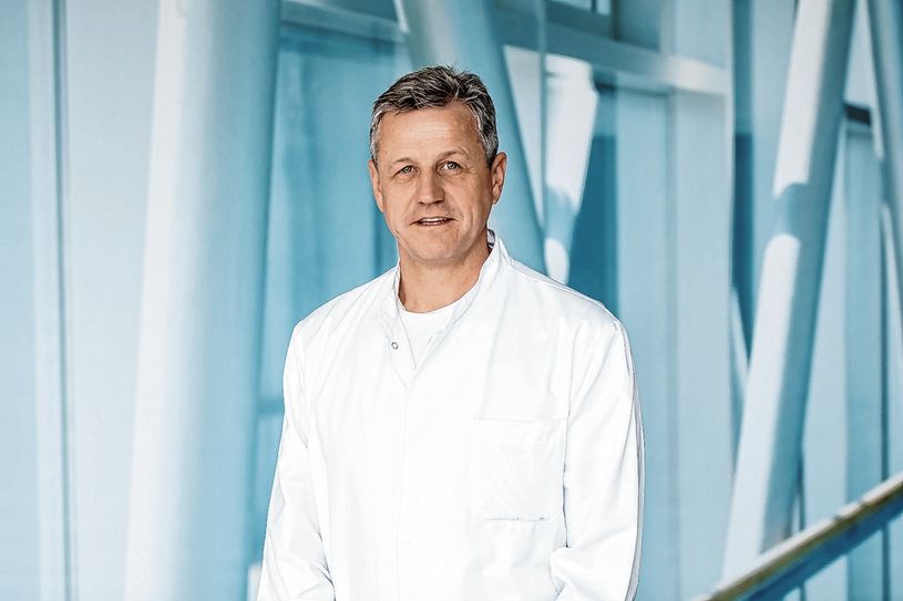 Dr. Michael Hohaus.
