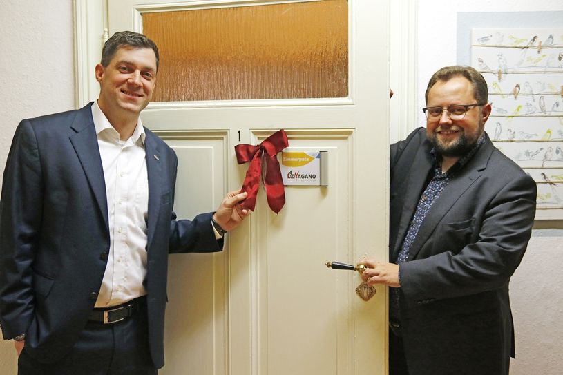 Hannes Georgi, Geschäftsführer der ADZ Nagano, und Andreas Führlich, Vorsitzender des Sonnenstrahl e.V., (v.l.). Foto: Mutschke