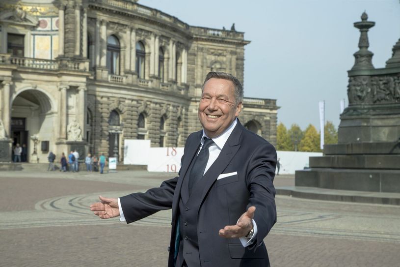 Roland Kaiser wird Moderator.