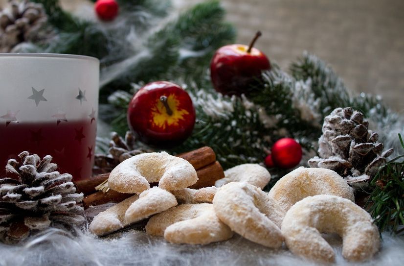 Weihnachtsmarktbesucher dürfen sich auf Bio-Glühwein und Leckereien freuen.