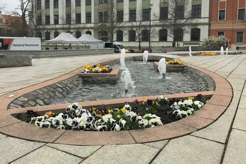 Springbrunnen sprudeln wieder. Foto: Stadt