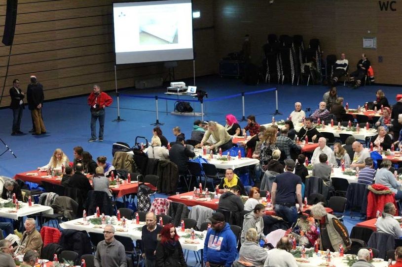 450 Gäste waren im letzten Jahr beim Weihnachtsessen dabei. Foto: Verein