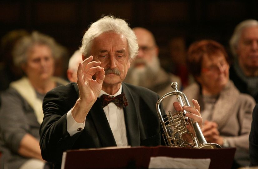 Ludwig Güttler gibt bei der Bläserweihnacht sein Abschiedskonzert von "Sandstein uns Musik".