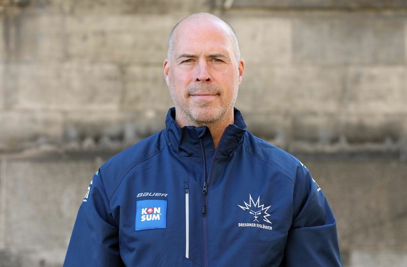 Cheftrainer Corey Neilson wurde von seinen Aufgaben entbunden...