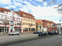 Wie stark in der Kurstadt Bad Liebenwerda die Möglichkeit des Terminshoppings genutzt wird, werden die nächsten Tage zeigen. Die Händler sind jedenfalls froh, wieder öffnen zu können. Foto: Uwe Fünfert