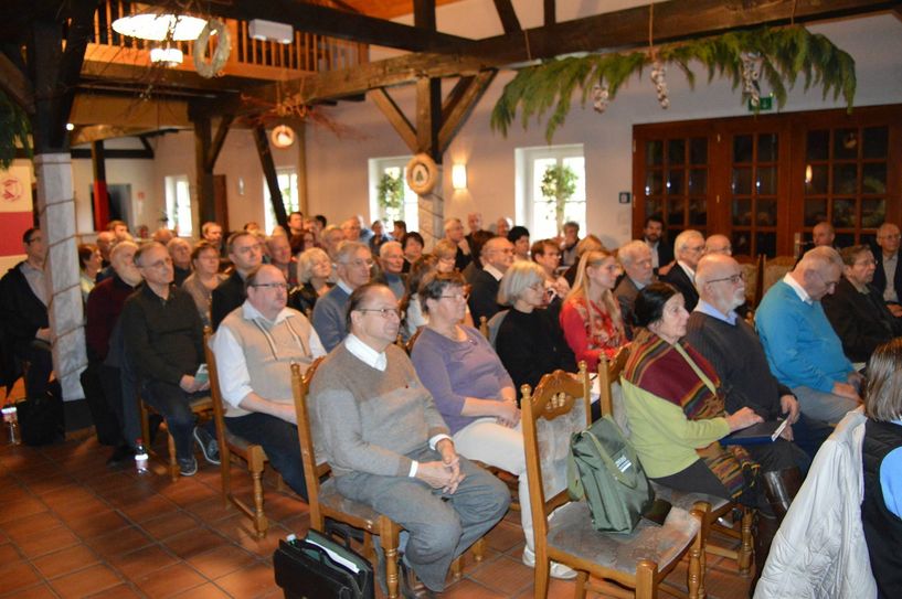 Thematisch hatte der Kreisheimatkundetag 2016 eine bunte Palette an Vorträgen zu bieten, die rund 100 Heimatforscher und Mitglieder von Heimatvereinen auf den Drandorfhof Schlieben zog. Foto: Landkreis Elbe-Elster