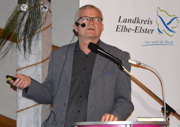 Für Dietmar Kraußer war es ein gutes Signal, das alle Objekte der DDR-Denkmalliste übernommen wurden und so meist erhalten, zumindest aber gesichert werden konnten. Foto: Landkreis Elbe-Elster