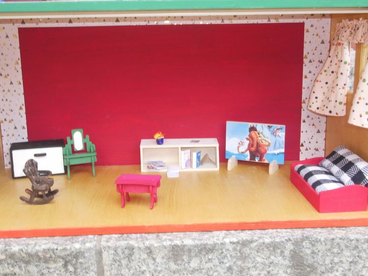 Blick in das gespendete Puppenhaus. Foto: Verein