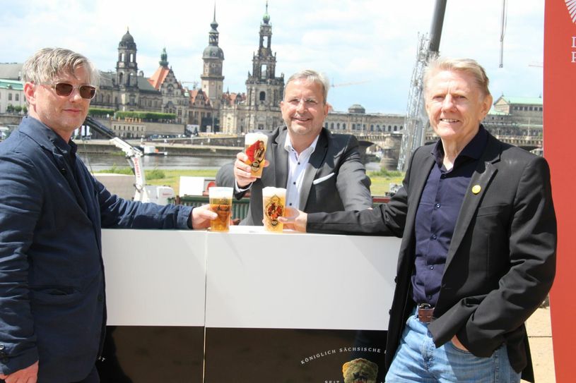 Matthias Pfitzner, Axel Frech (GF Radeberger Exportbierbrauerei) und Johannes Vittinghoff wissen: Die Filmnächte am Elbufer 2020 werden eine große (finanzielle) Herausforderung. "Hauptsache, sie finden überhaupt statt", so ihr Credo. Foto: Pönisch