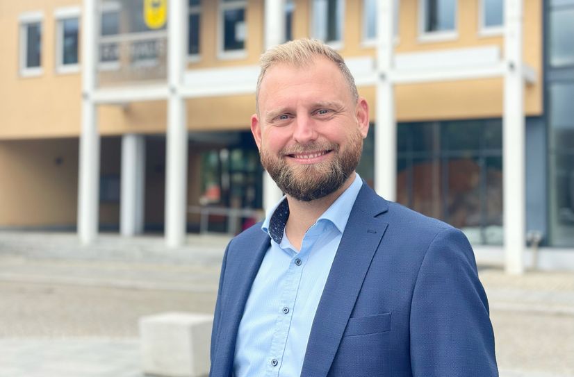 Andreas Kozur hat seine Tätigkeit als Fachbereichsleiter III - Bauen und Stadtplanung bei der Stadt Lübben (Spreewald)/Lubin (Blota) aufgenommen.