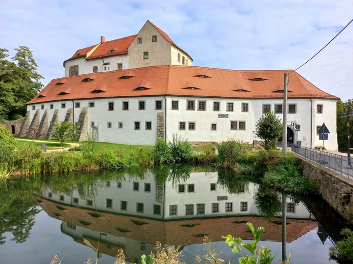 Im Klippensteiner Schlossmuseum wird die Geschichte der Radeberger Möbelindustrie am Mittwoch, 5. Juni, näher beleuchtet. Foto: Matthias Stark