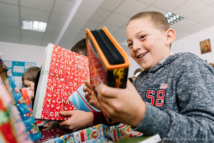 Viele der Geschenke bereiten nicht nur Freude, sondern sind auch von großem Nutzen für die Kinder. Foto: David Vogt