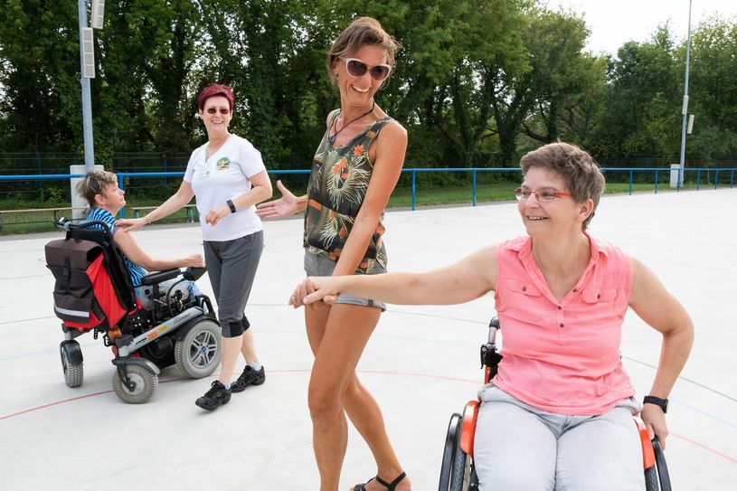 Rollstuhltanz bei "Fit im Park". Foto: Stadtverwaltung