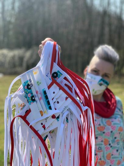 Monique Koschkar näht ununterbrochen Mundschutz für die Herzberger. Foto: sn
