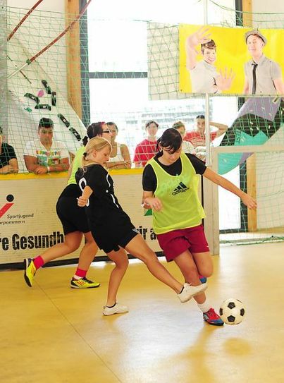 Die besten Spielerinnen und Spieler der Fairplay Soccer Tour treten zum Finale in Prora auf Rügen an. (Foto: Pikarts - Pierre Kamin)
