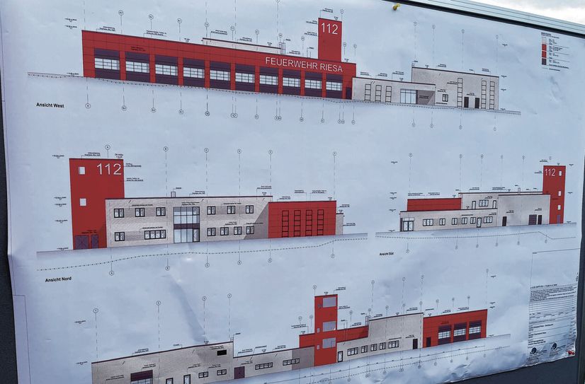 Auch wenn vom Spatenstich im November 2023 bis zum Baubeginn Oktober 2024 fast ein Jahr vergeht, steht das Aussehen der neuen Feuerwache lange fest.