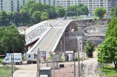 Vier KfZ-Spuren, drei oder gar keine Autos - die Meinungen für die neue Brücke gehen weit auseinander.