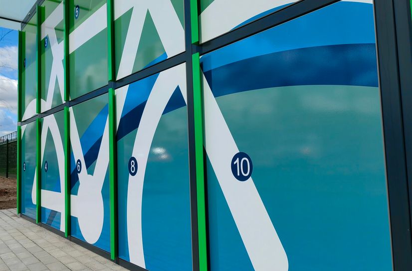Ästhetisch schön anzusehen - die neuen Fahrradboxen in der Güterhofstraße.