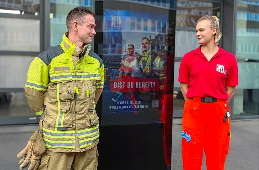 "Wir sind bereit!" Felix Langner und Sherin Duwe lachen vom neuen City-Plakat.