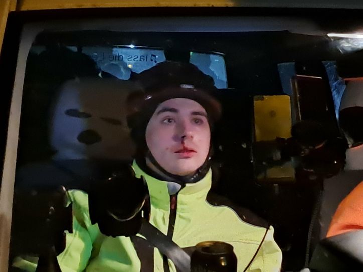 Nach dem Angriff musste Niclas Matthei medizinisch behandelt werden.
