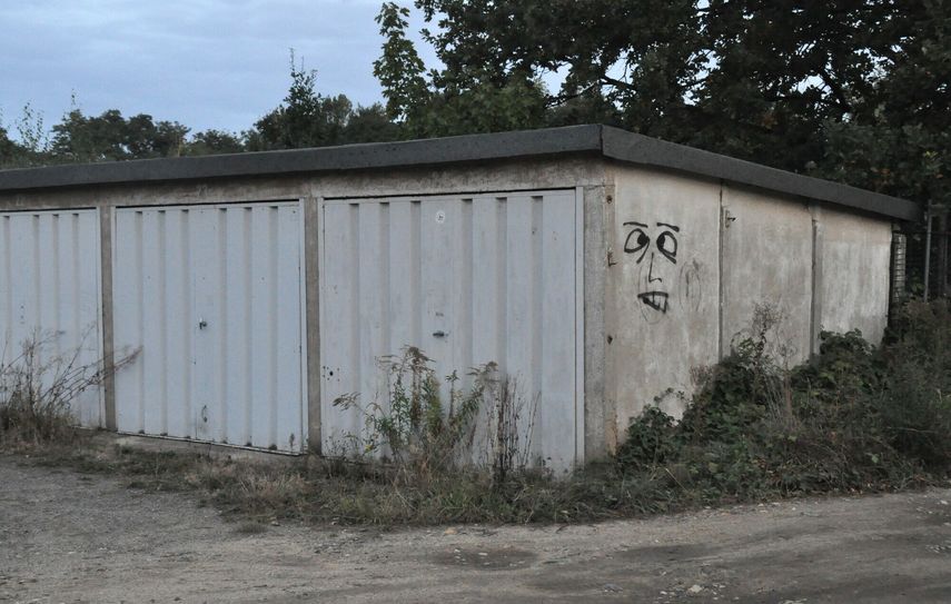 Die Garagen an der Weßnitzer Straße sind in einem guten Zustand. Das ist nicht bei allen Standorten der Fall, wie zum Beispiel an der Villastraße.  Foto: hm