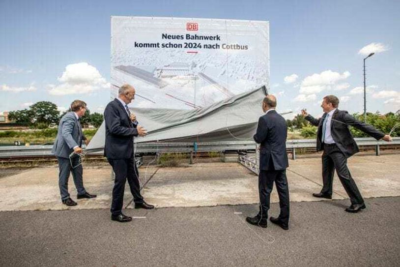 Ronald Pofalla (Infrastrukturvorstand Deutsche Bahn), Dietmar Woidke (Ministerpräsident Brandenburg), Olaf Scholz (Bundesminister der Finanzen) und Richard Lutz (Vorstandsvorsitzender Deutsche Bahn) stellten in der vergangenen Woche die nächsten Schritte vor (v.l.). Foto: Deutsche Bahn AG / Pablo Castagnola