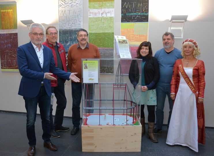 Das Model der Imagination im Maßstab 1:20 wird in stark frequentierten öffentlichen Bereichen der Stadt Spremberg der Bevölkerung präsentiert. Foto: Detlef Bogott