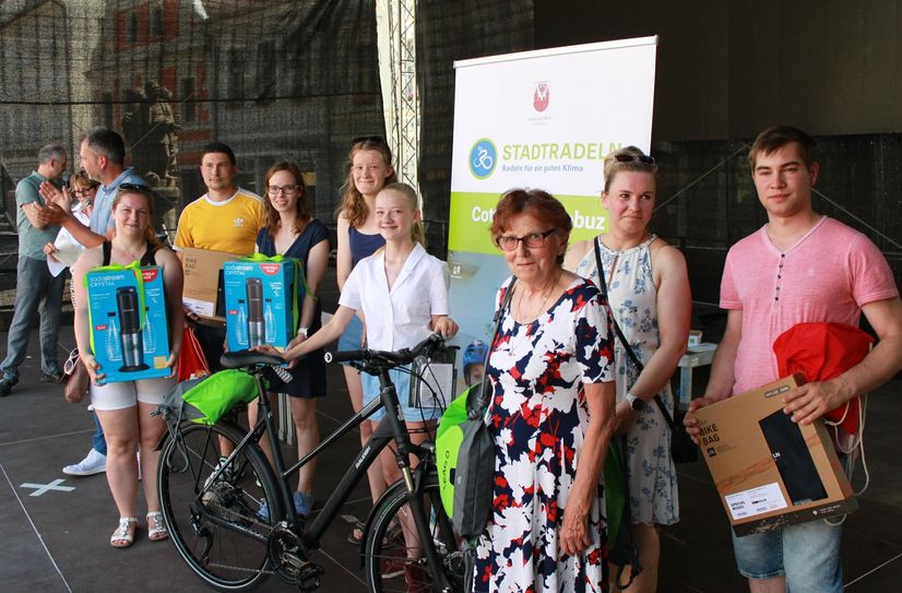 Nach dreiwöchigem Fahrradfahren, wurden die 300.000 Kilometer beim Stadtradeln geknackt.