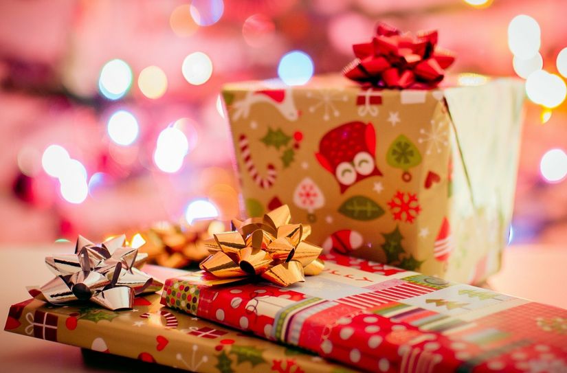 Mit Geschenke-Spenden sollen viele Kinderaugen zum Leuchten gebracht werden.