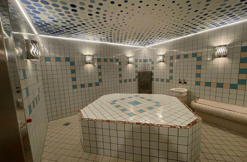 Der Hamam wurde saniert und ist seit Mitte November wieder geöffnet.