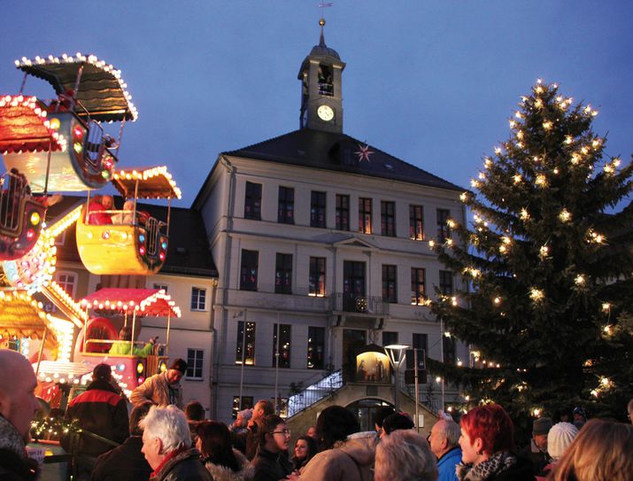 Der Schiebocker Weihnachtsmarkt hat für große und kleine Gäste etwas zu bieten.