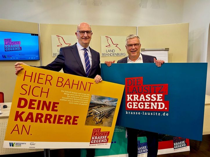 Ministerpräsident Dietmar Woidke und Dr.-Ing. Klaus Freytag, Beauftragter des Ministerpräsidenten für die Lausitz, starten die Image-Kampagne »Die Lausitz. Krasse Gegend«.