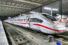 Die Linke fordert eine Verkehrswende im Zugverkehr und hat 12 Forderungen aufgestellt.