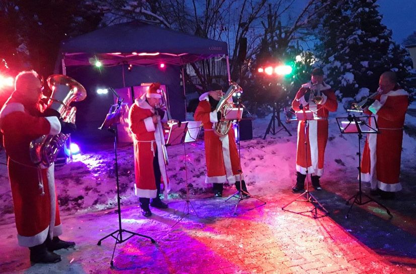 Bläser auf dem Adventsfest in Meuro.
