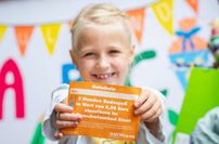 Stellvertretend für alle Kindertagesstätten in Riesa besuchten die Stadtwerke Riesa dieses Jahr die Kita „Villa auf dem Kirschberg“ zum Zuckertütenfest. Für die 27 Mädchen und Jungen haben sich die Mitarbeiterinnen der Kita ein tolles Programm einfallen lassen und zum Schluss gab es die ersehnte Zuckertüte.