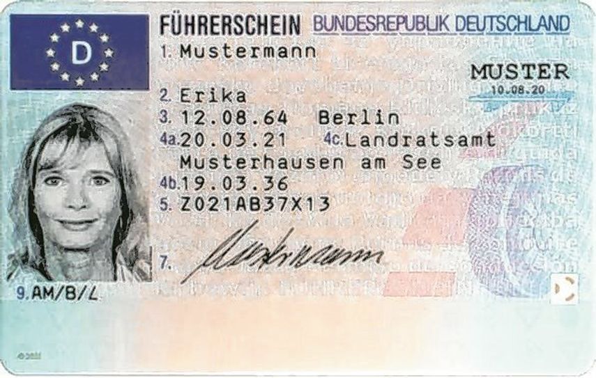 Das Beantragen des neuen EU-Kartenführerscheins erfordert zurzeit viel Geduld.