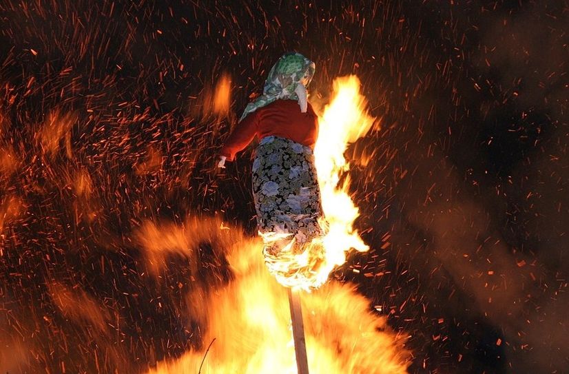 Selbstgebastelte Hexen werden am 30. April wieder im Feuer schmoren.