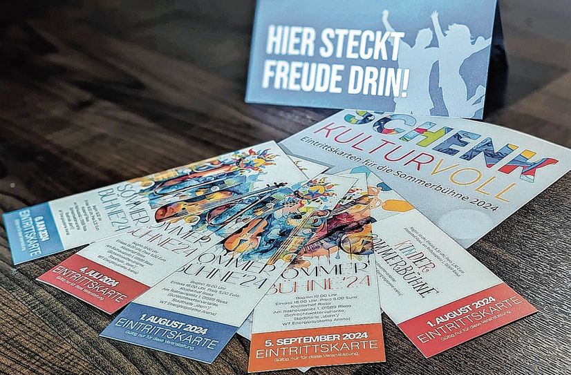 Tickets für die Riesaer Sommerbühne zu gewinnen.