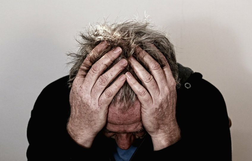 Wenn Geldsorgen zu psychischen Problemen führen, muss man sich professionelle Hilfe suchen. Anlaufstellen sind in Dresden die Schuldnerberatungen der AWO, Caritas und der Gemeinnützigen Gesellschaft Striesen Pentacon e.V. Foto: pixabay/geralt
